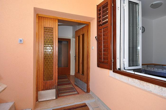 Ondina Apartment Ровин Екстериор снимка